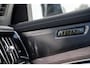 Volvo XC90 2.0 T8 Plug-in hybrid AWD Dark | Panoramadak | Head-up Display | 7 Zitplaatsen | Rondomzicht Camera |