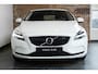 Volvo V40 T2 Automaat Polar+ | Parkeersensoren achter | Volvo on Call | Stoelverwarming | Dealeronderhouden | Navigatie | High perfomance audio | Climate control