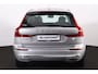 Volvo XC60 T8 Recharge AWD Plus Bright - LONG RANGE - Panorama/schuifdak - IntelliSafe Assist & Surround - Harman/Kardon audio - Adaptieve LED koplampen - Parkeercamera achter - Verwarmde voorstoelen, stuur & achterbank - Parkeersensoren voor & achter - Elektr. bedienb. voorstoelen met geheugen - Draadloze tel. lader - Standkachel - 20' LMV