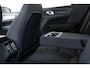 Volvo XC40 B4 Automaat Business Pro | Dealeronderhouden | Adaptive cruise control | BLIS | Zwarte Roofrails kan ook | Parkeercamera | Volvo on Call | Navigatie | 18'' Lichtmetalen velgen