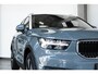 Volvo XC40 B4 Automaat Business Pro | Dealeronderhouden | Adaptive cruise control | BLIS | Zwarte Roofrails kan ook | Parkeercamera | Volvo on Call | Navigatie | 18'' Lichtmetalen velgen