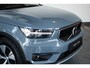 Volvo XC40 B4 Automaat Business Pro | Dealeronderhouden | Adaptive cruise control | BLIS | Zwarte Roofrails kan ook | Parkeercamera | Volvo on Call | Navigatie | 18'' Lichtmetalen velgen