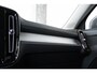 Volvo XC40 B4 Automaat Business Pro | Dealeronderhouden | Adaptive cruise control | BLIS | Zwarte Roofrails kan ook | Parkeercamera | Volvo on Call | Navigatie | 18'' Lichtmetalen velgen