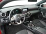 Mercedes-Benz A-klasse 160 Business Solution AMG - Navigatie - Camera - 18 inch LM velgen - Sportstoelen - Stoelverwarming - 12 maanden garantie