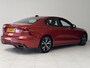Volvo S60 2.0 B4 R-Design | Adaptieve cruise control | Elektrisch verstelbare voorstoelen | Trekhaak wegklapbaar | Harman/Kardon |