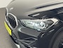 BMW X1 xDrive25e SportLine Aut PHEV Pano dak HiFi system Verwarmbare stoelen Sport stoelen navi Carplay PDC V+A Elektrische achterklep Full Led