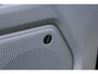 Ford Transit Custom 340 2.5 PHEV L2H1 Limited 233pk | Incl. BTW/BPM | Kombi | Dubbele zijschuifdeur | Privacy Glass | Inklapbare trekhaak | 17 inch lichtmetalen velgen | Driver Assistance Pack Premium | Verwarmbaar stuurwiel