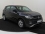 Volkswagen T-Cross 1.0 TSI Life | Dodehoek detectie | Achteruitrijcamera | CarPlay | Airco | Parkeersensoren | DAB radio | Buitenspiegels verwarmbaar |
