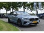 Volvo V60 T6 AWD 350PK Plug-in Hybrid Plus Dark | ACC | Pilot Assist | Harman Kardon | 360 Camera | BLIS | Trekhaak | Stoel en Stuurwiel verwarming