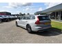 Volvo V60 T6 AWD 350PK Plug-in Hybrid Plus Dark | ACC | Pilot Assist | Harman Kardon | 360 Camera | BLIS | Trekhaak | Stoel en Stuurwiel verwarming