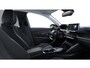 Peugeot 208 Allure | 16" Lichtmetalen velgen 'ELBORN' | Climate Control | Dashboard en deurpanelen in kunststof met carboneffect