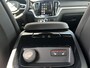 Volvo V60 2.0 T6 Plug-in hybrid AWD Plus Dark | Trekhaak | 360 camera | Harman Kardon audio | Adaptive cruise control | Stoel- en stuurwielverwarming | Dode hoek detectie BLIS |