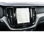 Volvo XC60 2.0 T6 Plug-in hybrid AWD Ultimate Bright | Long Range | Harman Kardon Audio | Schuif- / Kanteldak | Head Up Display | Stoel- / Stuurverwarming | Power Seats | Keyless | Parkeerverwarming | Dodehoek Detectie | Elektrische achterklep |