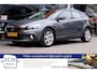 Volvo V40 Cross Country T4 180 pk Momentum, Navi, Dealer onderhouden