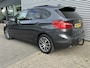 BMW 2-Serie Active Tourer 220i Essential | Trekhaak | Hoge instap | PDC |