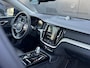 Volvo V60 2.0 T8 Twin Engine AWD Inscription / Elek. Stoelen / Trekhaak / Panoramadak / Bowers & Wilkins / Camera / Leder / Stoelen+Stuur+Achterbank Verwarmd / BLIS / Carplay /