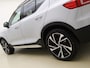 Volvo XC40 T5 262pk Recharge R-Design / 20'' / Styling kit / 360 Camera / Full-LED / Panoramadak / El. Trekhaak / El. Stoelen / Harman&Kardon / ACC / BLIS / Alarm 3 / DAB /