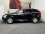 Volvo XC60 2.0 T5 FWD MOMENTUM AUTOMAAT NAVIGATIE LEDER STOELVERWARMING  BLUETOOTH MEDIA VOORBEREIDING AFN. TREKHAAK PDC ZEER MOOI !! Brgl