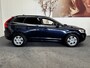 Volvo XC60 2.0 T5 FWD MOMENTUM AUTOMAAT NAVIGATIE LEDER STOELVERWARMING  BLUETOOTH MEDIA VOORBEREIDING AFN. TREKHAAK PDC ZEER MOOI !! Brgl