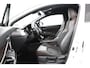 Toyota C-HR 1.8 Hybrid Executive | Trekhaak | Stoelverwarming | Navigatie | Parkeersensoren |