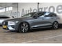 Volvo V60 2.0 B4 R-Design | Incl. 12 maanden garantie | Cruise control | 360° camera | Stoel verwarming/verkoeling | Stuurverwarming | Memory seats met massage functie | Harman/Kardon audio | Schuif/kantel dak |