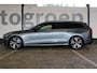 Volvo V60 2.0 B4 R-Design | Incl. 12 maanden garantie | Cruise control | 360° camera | Stoel verwarming/verkoeling | Stuurverwarming | Memory seats met massage functie | Harman/Kardon audio | Schuif/kantel dak |