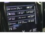 Volvo V60 2.0 B4 R-Design | Incl. 12 maanden garantie | Cruise control | 360° camera | Stoel verwarming/verkoeling | Stuurverwarming | Memory seats met massage functie | Harman/Kardon audio | Schuif/kantel dak |