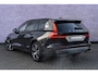 Volvo V60 2.0 B3 Plus Dark | Adaptieve Cruise Control | Parkeercamera | Stoel-/Stuurverwarming | DAB+ | Elektrische achterklep | Navigatie |