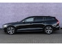 Volvo V60 2.0 B3 Plus Dark | Adaptieve Cruise Control | Parkeercamera | Stoel-/Stuurverwarming | DAB+ | Elektrische achterklep | Navigatie |