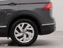 Volkswagen Tiguan 1.5 TSI Elegance Automaat | Appconnect | Navigatie | Achteruitrij Camera |  Parkeersensoren voor en achter |  Trekhaak, elektrisch uitklapbaar, mechanisch inklapbaar |  |