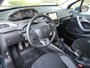 Peugeot 2008 1.2 Benzine Active * Airco * Navigatie * Cruise Control * Isofix * Parkeersensoren * Vingerhoets; Vierde Generatie Eersteklas Service !
