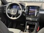 Volvo XC40 2.0 B4 Plus Dark | Trekhaak | Adaptive cruise control | Harman Kardon audio | Verwarmbare voorruit | Dode hoek detectie BLIS | Stoel- en stuurwielverwarming |
