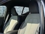 Volvo XC40 2.0 B4 Plus Dark | Trekhaak | Adaptive cruise control | Harman Kardon audio | Verwarmbare voorruit | Dode hoek detectie BLIS | Stoel- en stuurwielverwarming |
