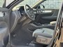 Volvo XC40 2.0 B4 Plus Dark | Trekhaak | Adaptive cruise control | Harman Kardon audio | Verwarmbare voorruit | Dode hoek detectie BLIS | Stoel- en stuurwielverwarming |