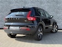 Volvo XC40 2.0 B4 Plus Dark | Trekhaak | Adaptive cruise control | Harman Kardon audio | Verwarmbare voorruit | Dode hoek detectie BLIS | Stoel- en stuurwielverwarming |