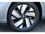 Volkswagen ID. Buzz Cargo ID.Buzz Bulli Editon VOOR MEKAAR DEALS | 79 kWh | 286 pk | Trekhaak | Achterklep | 360° camera | IQ.LIGHT Koplampen | Houten Laadvloer | Apple Carplay