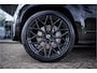 Land Rover Defender 110 2.0 P300e 110 X-Dynamic URBAN ** Panodak ** Memory ** Stuurverwarming 23" l.m. velgen - Urban Bodykit