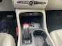 Volvo XC40 1.5 T3 163pk Momentum Pro AUTOMAAT *navi + camera + trekhaak + climate-control*