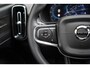 Volvo XC40 2.0 B4 Plus Dark | Trekhaak | Pilot Assist | Harman/Kardon | Elektrische stoelen | Park Assist