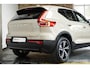 Volvo XC40 B4 Plus Dark | Verwarmde Voorstoelen+Stuurwiel | Verwarmde voorruit | Semi-Elektrische Trekhaak | Harman Kardon Premium Audio | Apple Carplay / Android Auto | Electrisch bedienbare voorstoelen | Google infotaiment