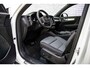 Volvo XC40 B4 Aut Plus Dark | Adapt Cruise | BLIS | Stoel+Stuurverwarm | Keyless | Elektr. Stoelen | Memory | Trekhaak | Camera | Harman/Kardon