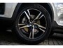 Volvo XC40 B4 Aut Plus Dark | Adapt Cruise | BLIS | Stoel+Stuurverwarm | Keyless | Elektr. Stoelen | Memory | Trekhaak | Camera | Harman/Kardon