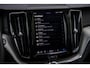 Volvo XC60 2.0 T6 Plug-in hybrid AWD Ultra Dark | Trekhaak | 360 camera | Adaptive cruise | Harman/Kardon | Stoel-stuurwielverw | Head-Up | Verwarmde achterbank |