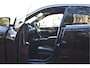 Maserati Levante 3.0 V6 AWD GranLusso 350 pk Facelift Driver ass.Pack 1 | Open dak | Harman/Kardon | Camera | Luchtvering | Carplay | Keyless | DAB | Full LED | 20"