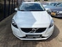 Volvo V40 2.0 T2 Kinetic Business Pack Connect NAVI / PDC / BLUETOOTH
