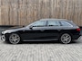 Audi A4 Avant 40 TFSI S-line Automaat | Volleer | Adaptieve cruise control | Lane assist | Afgevlakt sportstuur | Grootlichtassistent | 19 inch lichtmetalen velgen | Apple CarPlay | Parkeersensoren voor en achter | Achteruitrijcamera