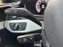 Audi A4 Avant 40 TFSI S-line Automaat | Volleer | Adaptieve cruise control | Lane assist | Afgevlakt sportstuur | Grootlichtassistent | 19 inch lichtmetalen velgen | Apple CarPlay | Parkeersensoren voor en achter | Achteruitrijcamera