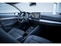 Volkswagen Golf Life Edition eHybrid | 'App-Connect' draadloze smartphone integratie | Achterbank in ongelijke delen neerklapbaar incl. middenarmsteun en doorlaadmogelijkheid | Afstandscontrolesysteem (Front Assist)