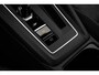 Volkswagen Golf Life Edition eHybrid | 'App-Connect' draadloze smartphone integratie | Achterbank in ongelijke delen neerklapbaar incl. middenarmsteun en doorlaadmogelijkheid | Afstandscontrolesysteem (Front Assist)