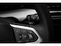 Volkswagen Golf Life Edition eHybrid | 'App-Connect' draadloze smartphone integratie | Achterbank in ongelijke delen neerklapbaar incl. middenarmsteun en doorlaadmogelijkheid | Afstandscontrolesysteem (Front Assist)